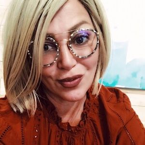 Meet your Posher, Christine